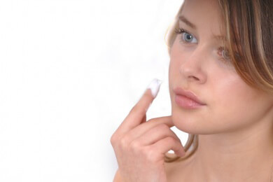 Kosmetikindustrie macht Milliarden mit Anti-Aging-Produkten - Hautexperten setzen eher auf Vernunft