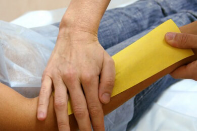 Überflüssige Pfunde lassen bei Frauen unerwünschte Behaarungen entstehen