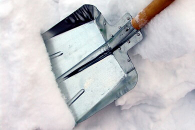 Wer für die Räumpflicht der Gehwege im Winter verantwortlich ist