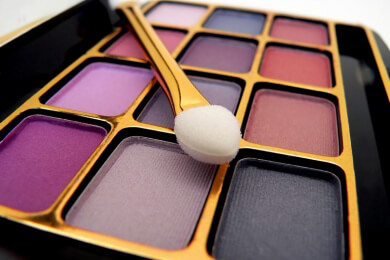 Make-Up-Kits: Mit diesen Komplett-Paketen klappen kreative Augen-Highlights im Handumdrehen