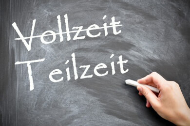 Bei Lohn-Trickserei mit Minijobs droht Kündigung - auch wenn der Vorgesetzte einwilligt