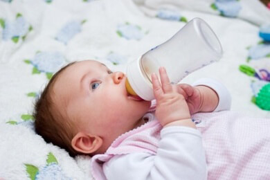 Haben Babys einen besonders großen Appetit kann das später zu einem Risiko für Übergewicht werden