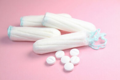 Zwischenblutungen - wann der Gang zum Frauenarzt notwendig ist