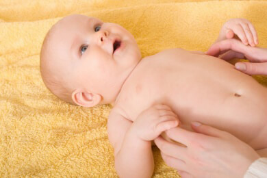 Sechs gute Tipps für eine richtige Babymassage