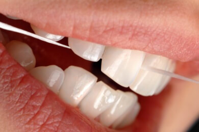 Hilfreiche Tipps zur Behandlung und Vorbeugung von Zahnfleischbluten