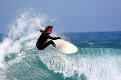 Profi-Surfer Mick Fanning und Carissa Moore siegen beim Rip Curl Pro Bells Beach 2014