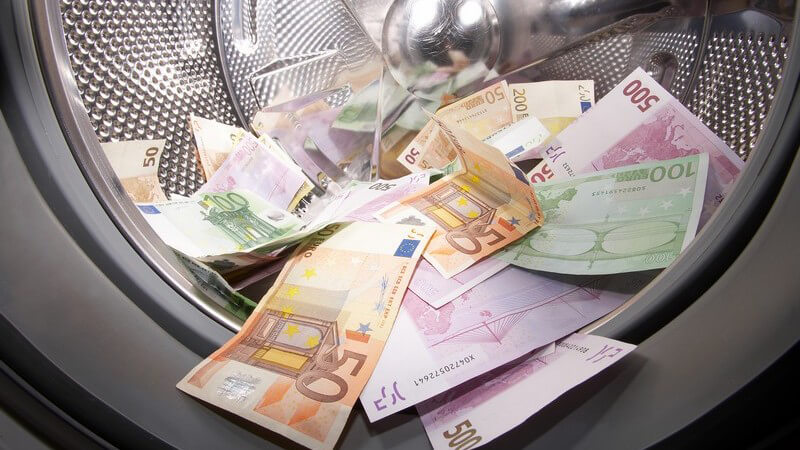 Geldscheine 50 bis 500 Euro in Wäschetrommel