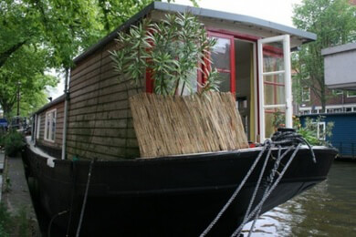 Entspannt durch Burgund reisen - mit einem Hausboot auf dem Canal du Nervais
