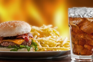Junk-Food: Schrumpfendes Gehirn und Suchtgefahr