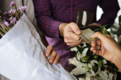 Geheimzahl vergessen? - Banken und Sparkassen verlangen bis zu 20 Euro für neue PIN