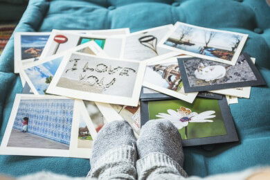 Trotz Facebook, WhatsApp und Instagram - Postkarten überleben Internet-Zeitalter