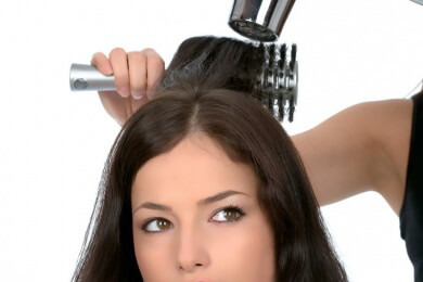 Zum Föhnen zum Friseur: Irre oder genial?