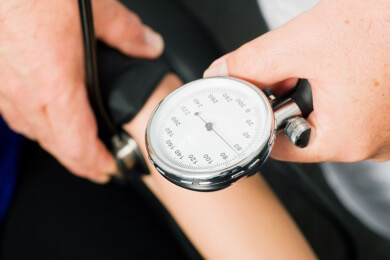Kritik an der renalen Denervation: Studie sieht keinen Nutzen einer Verödung der Nierennerven