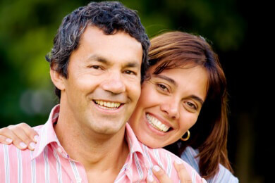 Glücksforschung: Zufriedenheit der Ehefrau beschert auch Männern ein glücklicheres Leben