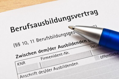 Berufsausbildung - immer mehr Abiturienten machen eine Lehre
