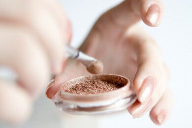 Herbstliche Farben auch beim Make Up: die neuen Lidschatten-Töne der Saison