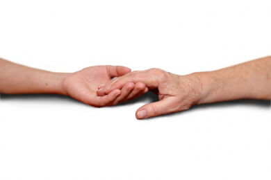 Forscher entwickeln Handprothese mit dehnbarer Kunsthaut