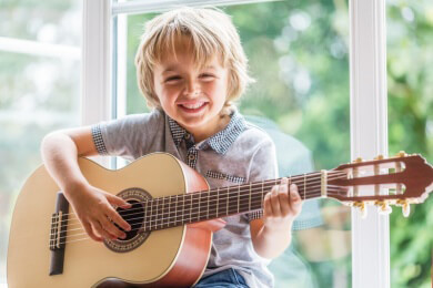 Musikunterricht für Kinder - Aktives Musizieren fördert die geistige Entwicklung