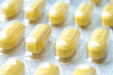 Länger leben mit Ibuprofen? Forscher experimentieren an Würmern und Fliegen