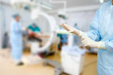Schädelmodelle aus dem 3D-Drucker verbessern Transplantation ganzer Gesichter
