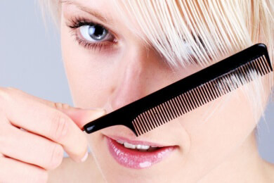 Styling wie in den Goldenen Zwanzigern - So gelingt die Wasserwelle garantiert