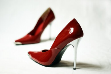 High Heels könnten Knie altern lassen