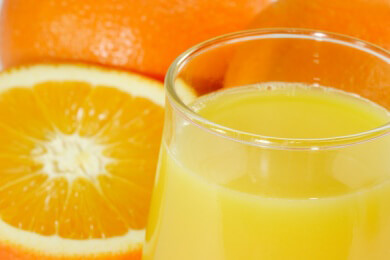 Orangensaft oder Orange pur - was ist besser für die Gesundheit?