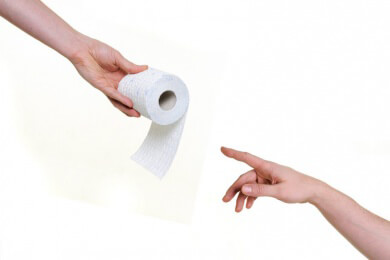 Gefahrenquelle Toilettenpapier: Auf dem stillen Örtchen lauert Ungemach