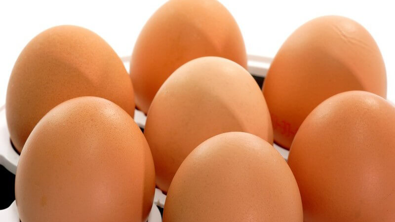 Sieben ganze Eier
