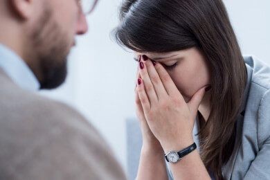 Behandlung von Liebeskrankheit erforderlich