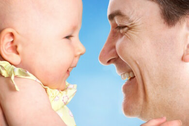 Spezielle Babysprache bleibt Frauensache: Männer bleiben beim normalen Tonfall
