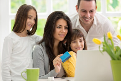 So können sich Kunden vor Marken- und Produktpiraterie im Internet schützen