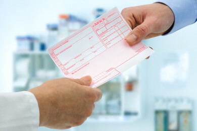 Einfach "krank feiern": Hat der Arbeitgeber die Chance, den Krankenschein zu überprüfen?