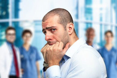 Weißkittelhypertonie: Bringt die Angst vorm Arztbesuch Folgeerkrankungen mit sich?