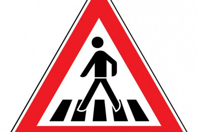 Gefahr im Straßenverkehr: Manche Medikamente beeinflussen auch die Gehtüchtigkeit