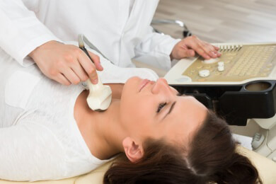 Medikamente gegen Schilddrüsenüberfunktion erhöhen das Risiko auf Fehlbildungen beim Ungeborenen