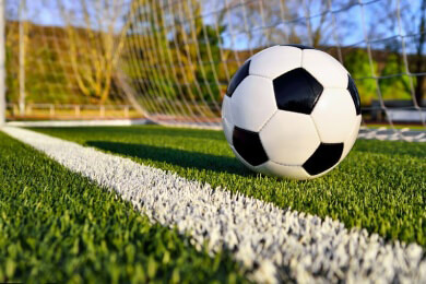 Gehfußball statt klassischem Kicken: Walking Football ist der neue Trend bei Senioren