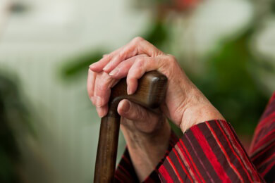 Altersgebrechlichkeit frühzeitig erkennen: Forscher sind dem Frailty-Syndrom auf der Spur