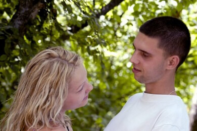 Gesichter besser im Gedächtnis zu behalten durch das Hormon Oxytocin