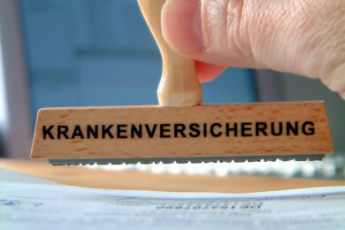 Bei Krankheit sofort die Krankenkasse benachrichtigen, auch wenn man im Urlaub ist