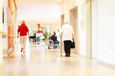 Videospiele unter ärztlicher Aufsicht für ältere Menschen und Kranke