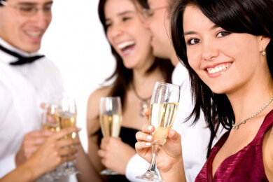 In Gesellschaft sollte man unangenehme Gesprächsthemen meiden