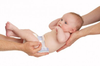 Babys nicht zum Sitzen drängen