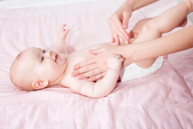 Keine Sorge, wenn Babys die Brustdrüsen anschwellen