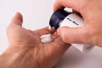 Deutsche Männer benutzen kaum Produkte zur Haut- und Schönheitspflege