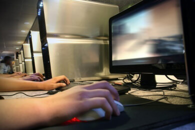 Computer und Internet: Immer mehr Jugendliche sind süchtig