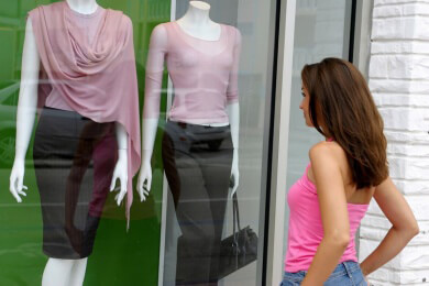 Nie mehr stundenlang in der Umkleidekabine stehen? Der Magic Mirror soll's möglich machen