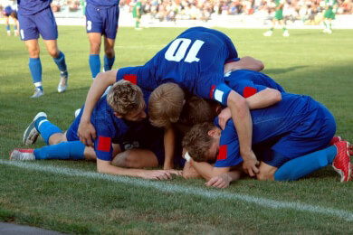 WM ist gut für Geist und Körper: Nationalelf spornt Jugend zu mehr Bewegung an