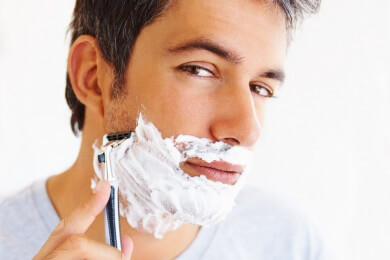 30 Minuten täglich - Männer verbringen viel Zeit im Bad