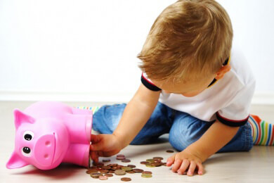 Geld vom Sparbuch der eigenen Kinder abheben - absolut tabu!